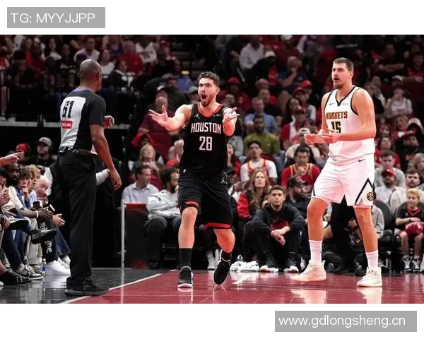 新赛季球队实力分析:火箭掘金能否撼动雷霆快船雄鹿谁更处于困境